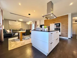 Energiesparwunder und ebenerdiges Wohnen: Hochwertiger Neubau Bungalow mit Photovoltaik-Anlage und Solar! Bild 19
