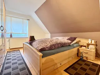 Schöne Doppelhaushälfte mit drei Schlafzimmern und pflegeleichtem Garten in zentraler und ruhiger Wohnlage von Fürstenau! Bild 29