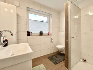 Zentraler geht es nicht: Junge und energieeffiziente Erdgeschosswohnung  fußläufig zur Innenstadt! Bild 14