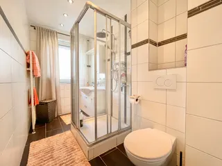 Modernisierte Erdgeschosswohnung mit Garten und zwei Stellplätzen in Lingen - Heukampstannen! Bild 9