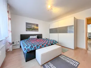 Großzügiges und stetig renoviertes Ein- bis Zweifamilienhaus mit sonnigem Garten in Lengerich! Bild 8