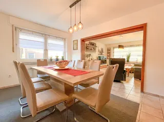 Großzügiges und stetig renoviertes Ein- bis Zweifamilienhaus mit sonnigem Garten in Lengerich! Bild 7
