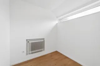 Sofort einziehen & wohlfühlen: Großzügiges und frisch modernisiertes Reihenendhaus mit Garage und Garten! Bild 6