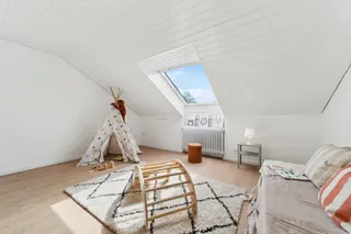 Sofort einziehen & wohlfühlen: Großzügiges und frisch modernisiertes Reihenendhaus mit Garage und Garten! Bild 27