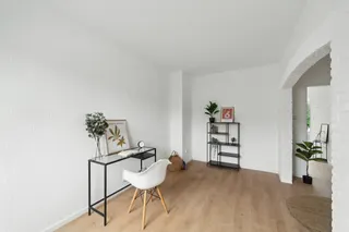 Sofort einziehen & wohlfühlen: Großzügiges und frisch modernisiertes Reihenendhaus mit Garage und Garten! Bild 5
