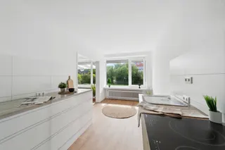 Sofort einziehen & wohlfühlen: Großzügiges und frisch modernisiertes Reihenendhaus mit Garage und Garten! Bild 15