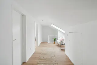 Sofort einziehen & wohlfühlen: Großzügiges und frisch modernisiertes Reihenendhaus mit Garage und Garten! Bild 21