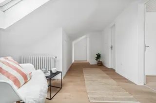 Sofort einziehen & wohlfühlen: Großzügiges und frisch modernisiertes Reihenendhaus mit Garage und Garten! Bild 20
