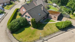 Raumwunder in Lingen - Gauerbach: Großzügiges und teilmodernisiertes Wohnen mit 6 Schlafzimmern! Bild 8