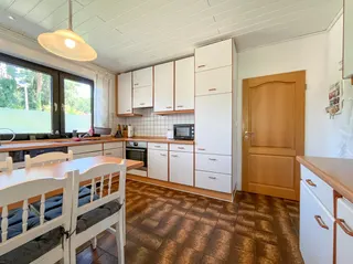 Raumwunder in Lingen - Gauerbach: Großzügiges und teilmodernisiertes Wohnen mit 6 Schlafzimmern! Bild 14