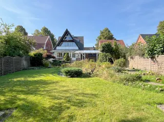 Großzügiges und gepflegtes Wohnen mit 4 Schlafzimmern auf großem Grundstück in der Innenstadt von Lingen! Bild 4