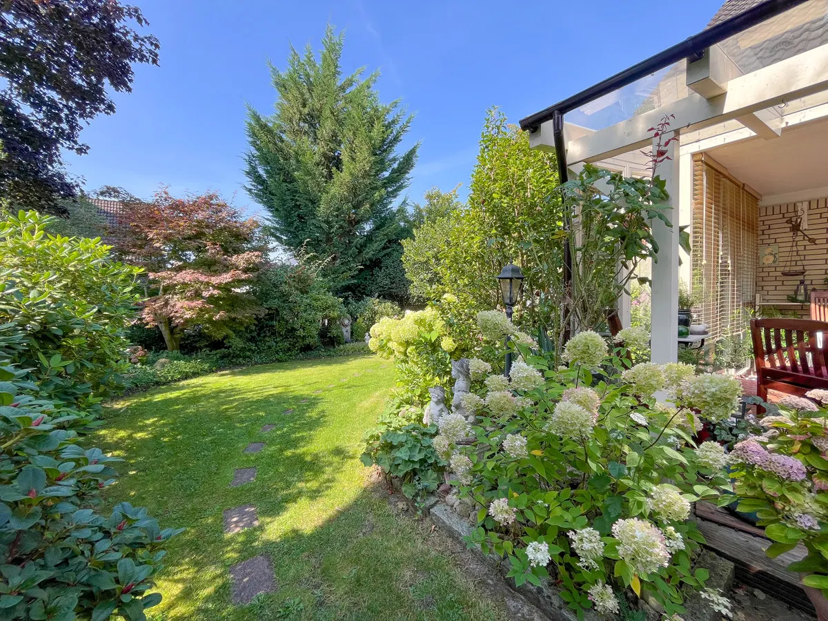 Familientraum mit Gartenidylle in begehrter Wohnlage von Lingen - Altenlingen zu verkaufen!