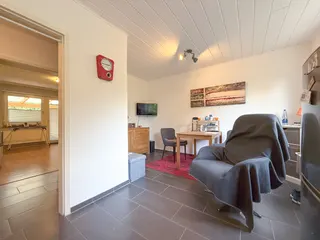 Teilmodernisierte Erdgeschosswohnung (Hochparterre) in Lingen Heukamps Tannen mit Garten, Garage und Keller zu verkaufen! Bild 17