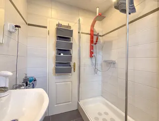 Teilmodernisierte Erdgeschosswohnung (Hochparterre) in Lingen Heukamps Tannen mit Garten, Garage und Keller zu verkaufen! Bild 15